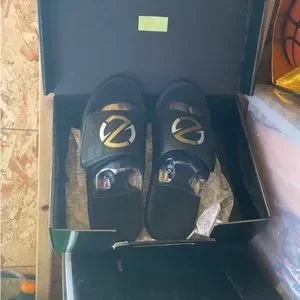 NWT. BBB Z02.slides 100% OG. BBB100% OG | Shoes | Nwt Bbb Z2slides 00 Og | Poshmark main image 2